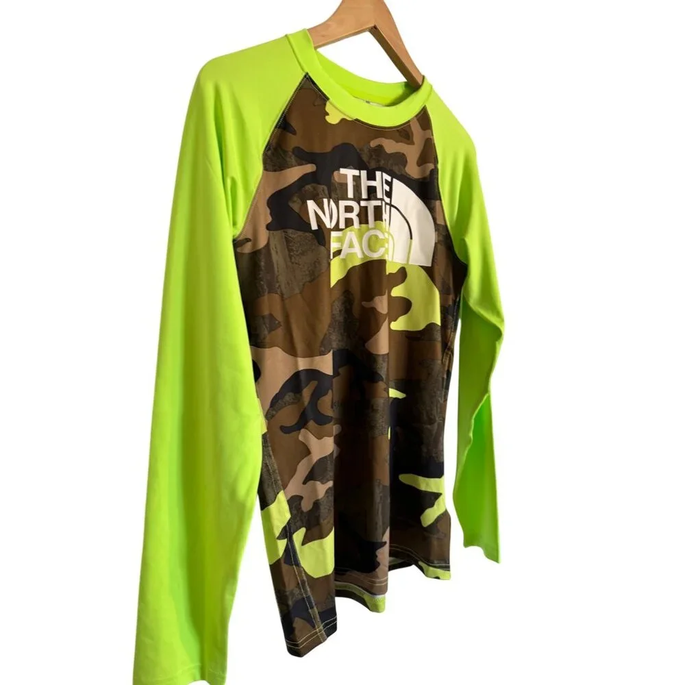 North Face Amphibious Size XL UPF 40+  Boys 18/20 NWT $45 Camo